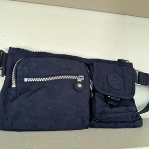 Kipling waist bag with all working zippers :)